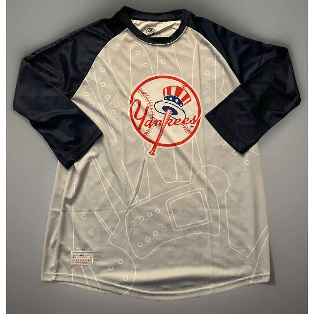 New York Yankees SportsCrate Limited Edition Raglan Shirt Large Navy Gray JBHS